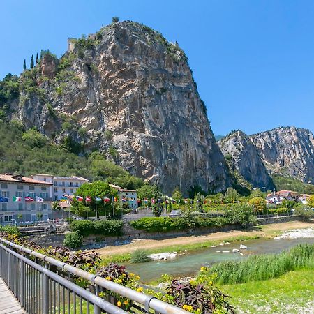 The Rock View - Happy Rentals Арко Екстер'єр фото